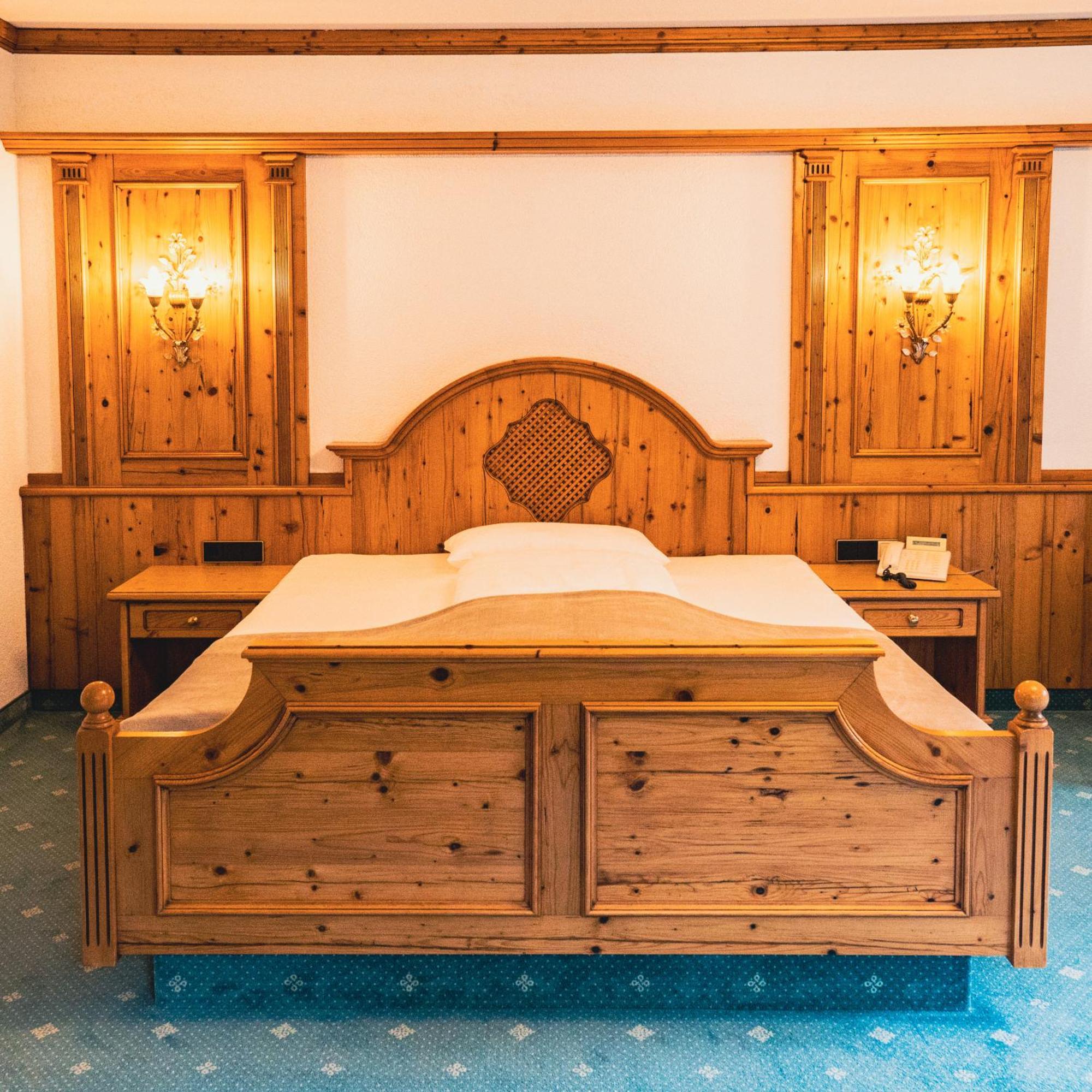 Hotel-Restaurant Kreuzberghof Tagungs- Und Veranstaltungshotel Tiefenbach  Экстерьер фото