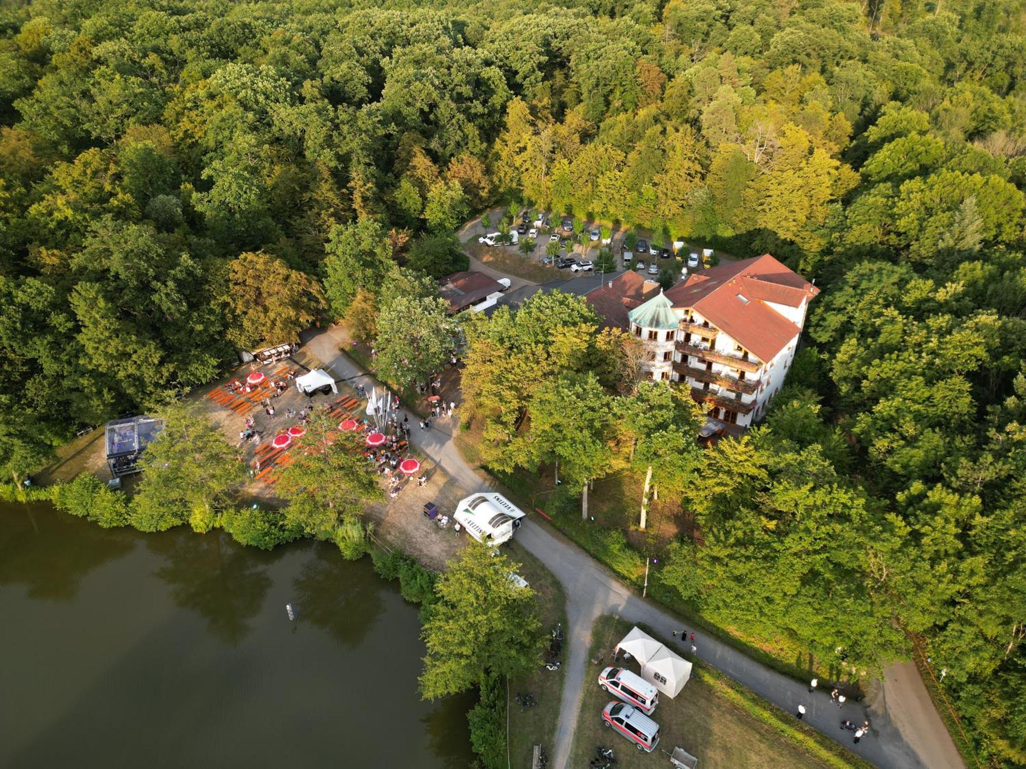 Hotel-Restaurant Kreuzberghof Tagungs- Und Veranstaltungshotel Tiefenbach  Экстерьер фото